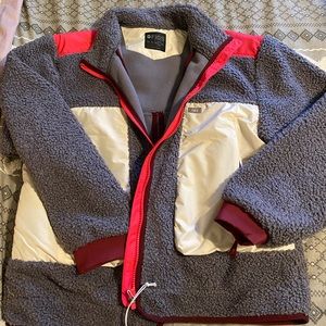 FIGS *NEW NEVER WORN* Size Large Sherpa colorblock jacket